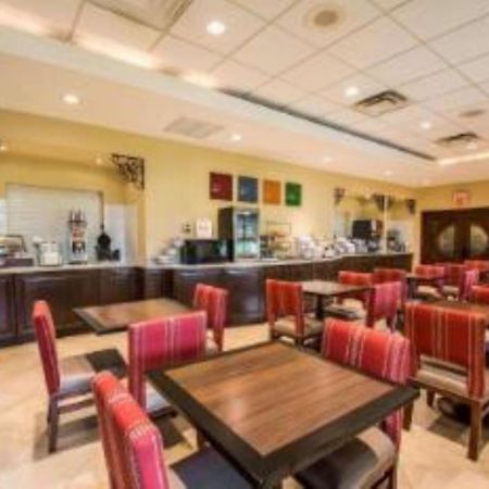 Comfort Suites Miami - Kendall Tamiami Exterior foto