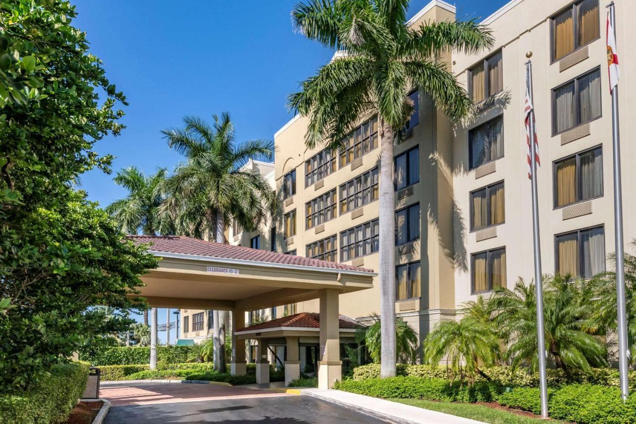 Comfort Suites Miami - Kendall Tamiami Exterior foto