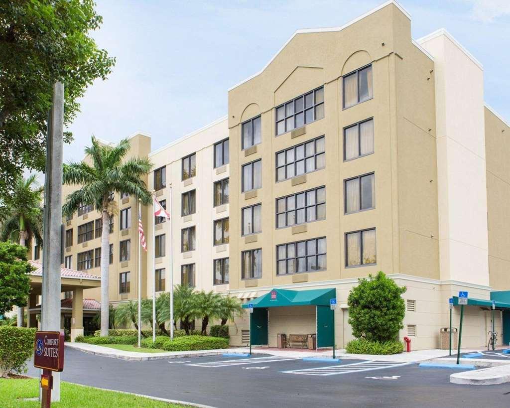 Comfort Suites Miami - Kendall Tamiami Exterior foto